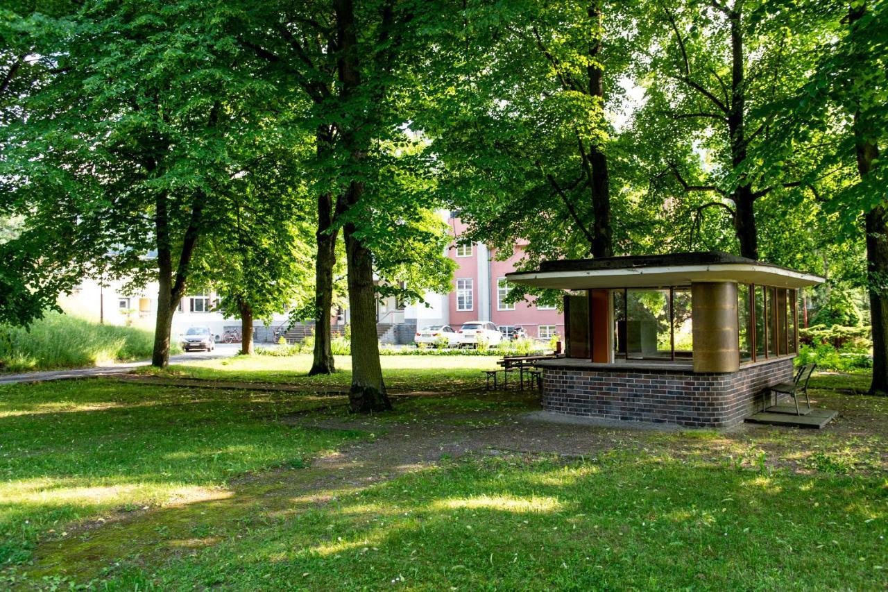 Haus Des Volkes - Das Bauhaushotel Probstzella Bagian luar foto