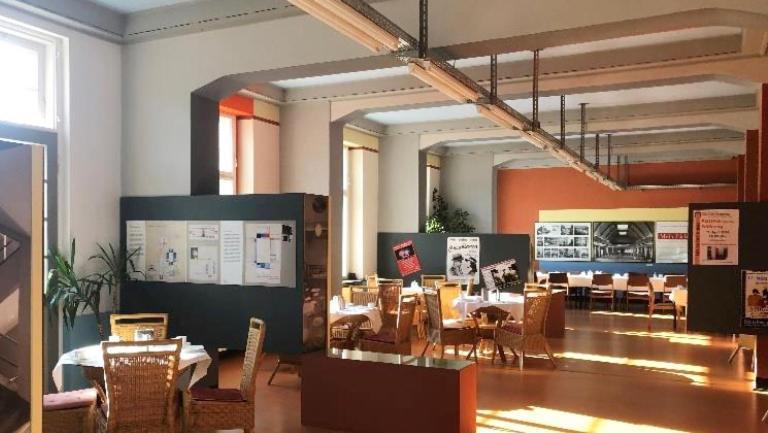 Haus Des Volkes - Das Bauhaushotel Probstzella Bagian luar foto